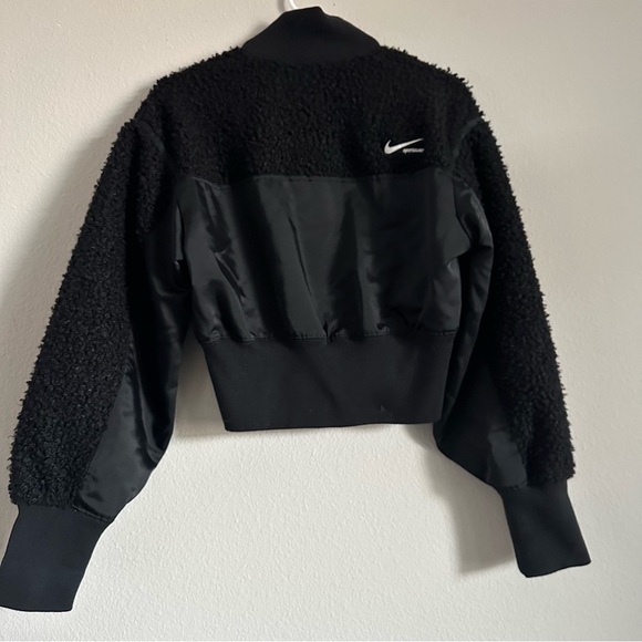 Nike Cropped paneled shell and bouclé bomber jacket - Picture 6 of 16